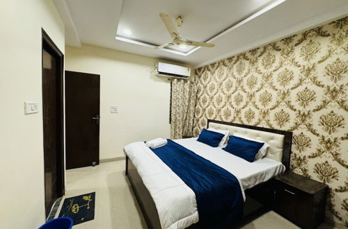 Photo 2 - Home Escape 2bhk Apartments