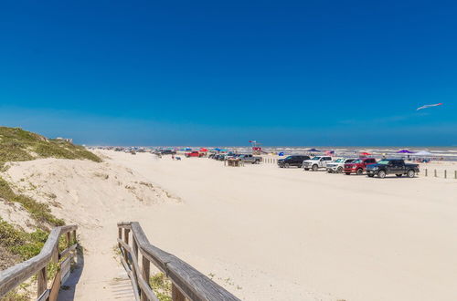 Photo 43 - Ocean View Optional Golf Cart Sleeps 6