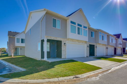 Photo 10 - Garden City Townhome w/ Fireplace Near Bear Lake