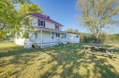 Foto 14 - 270-acre Ripley Home With On-site Pond