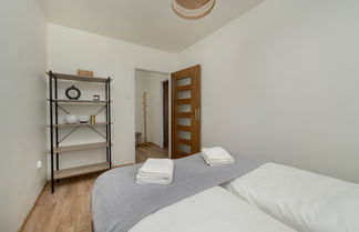 Photo 2 - Charming Trzebnicka Apartment by Renters