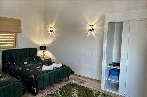 Foto 7 - Inviting 4-bed Villa in Guia