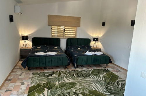 Foto 6 - Inviting 4-bed Villa in Guia
