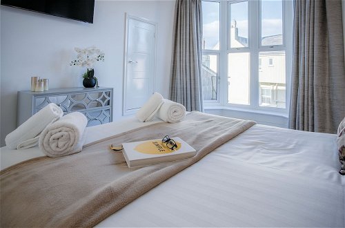 Photo 13 - Caldey View - Luxury 2 Bedroom - Panorama - Tenby