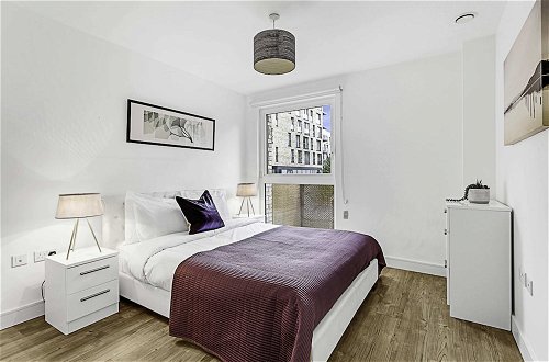 Photo 1 - Beautiful Apartment in Surrey Quays