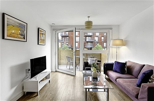 Photo 7 - Beautiful Apartment in Surrey Quays