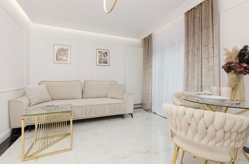 Photo 1 - Glamour Studio by Renters Prestige