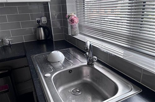 Foto 8 - Stunning 2-bed Apartment in Hornchurch