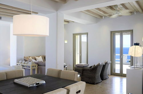 Photo 10 - Stunning 8-bed Villa in Mikonos - Villa Davia