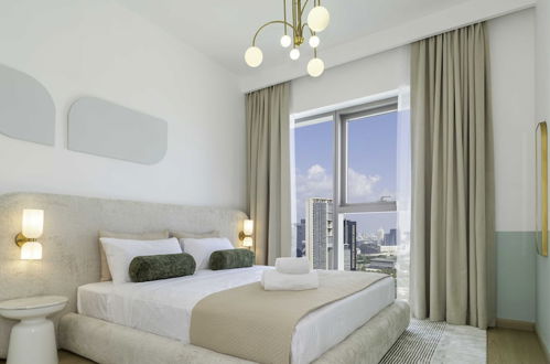 Photo 5 - LUX The Downtown Zabeel View Suite 2