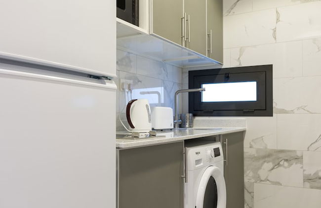 THE CODE RESIDENCE - Photo 10