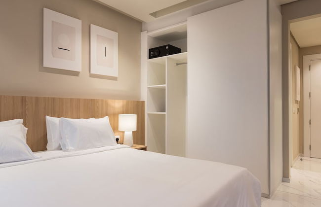 THE CODE RESIDENCE - Photo 4