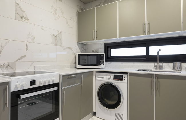 THE CODE RESIDENCE - Photo 12