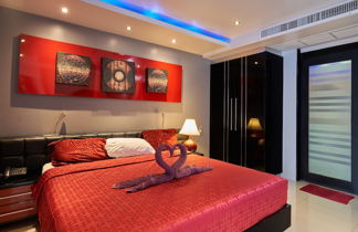 Photo 3 - Condo In The Heart Of Patong Wlk St ABS1