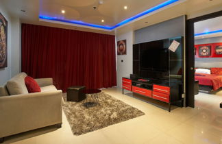Foto 1 - Condo In The Heart Of Patong Wlk St ABS1