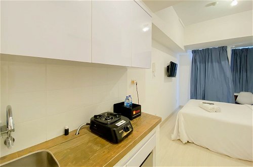 Photo 13 - Cozy And Restful Studio Tokyo Riverside Pik 2 Apartment