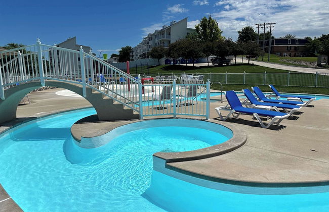 Panoramic Sunset Escape Waterfront Condo for 7! - Foto 24