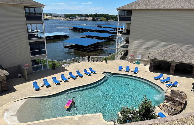 Panoramic Sunset Escape Waterfront Condo for 7! - Foto 21