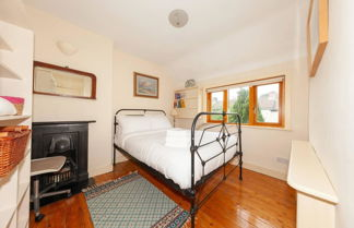 Photo 3 - Serene 2BD Home W/garden Newtown Little, Dublin