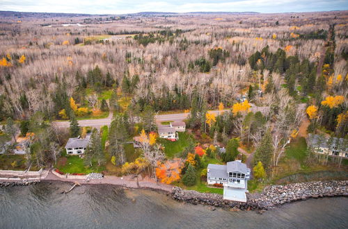 Photo 10 - Lake Superior Getaway - Walk to Water