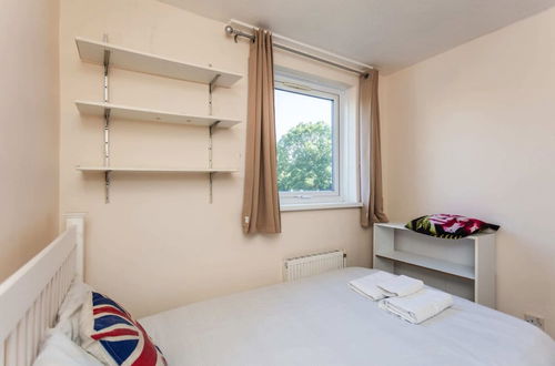 Photo 5 - Spacious 2BD House W/private Garden - Kennington