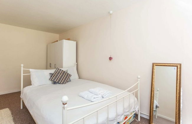 Spacious 2BD House W/private Garden - Kennington! - Foto 6