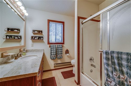 Photo 12 - Pet-friendly Home in Truckee w/ Balconies + Grill