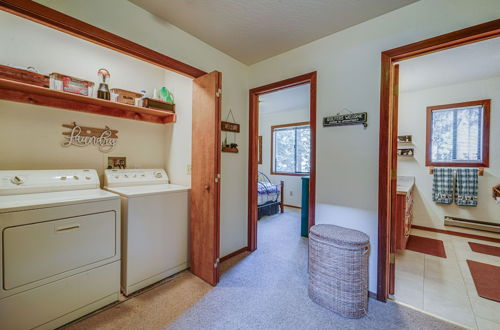 Photo 35 - Pet-friendly Home in Truckee w/ Balconies + Grill