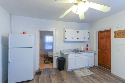 Photo 18 - Cozy Bridgeport Apartment: 2 Mi to Downtown