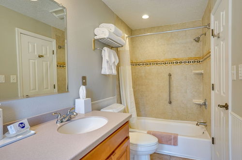 Photo 23 - Williamsburg Condo Rental: 3 Mi to Busch Gardens