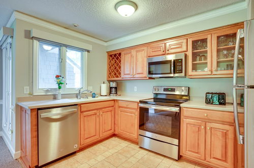 Photo 26 - Williamsburg Condo Rental: 3 Mi to Busch Gardens