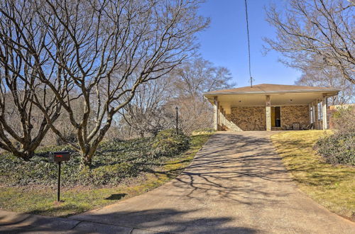 Photo 6 - Spacious Marietta House With Covered Patio