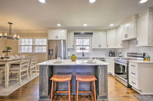 Photo 9 - Spacious Marietta House With Covered Patio