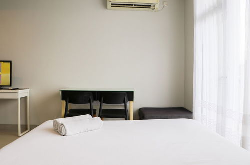 Photo 11 - Spacious And Strategic Studio Apartment At Dago Suites