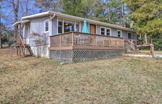 Photo 2 - Lake Sinclair Cottage With Deck & Boat Dock