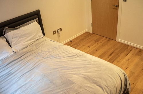 Foto 3 - Cosy One-bed Apartment in Central London