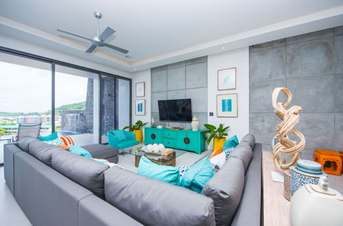 Foto 13 - Luxury 5-Bedroom Villa With Games Room in Kata