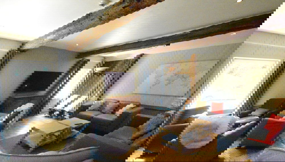 Primary image