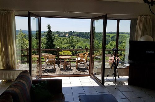 Foto 17 - Spacious House With Beautiful Terrace and View, on the Heights of the Meuse