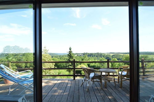 Foto 9 - Spacious House With Beautiful Terrace and View, on the Heights of the Meuse