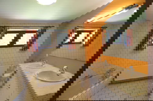 Photo 16 - Luxury Stay With Sauna