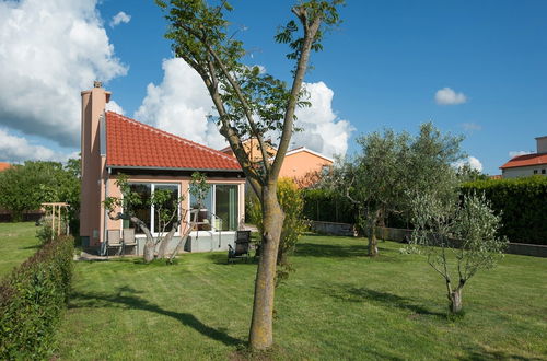 Photo 22 - Charming Holiday Home in Zaton With Garden