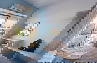 Foto 17 - Esplanade Apartments