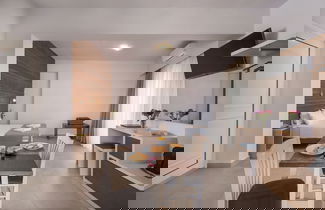 Foto 55 - Esplanade Apartments