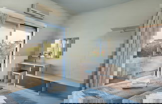 Foto 20 - Esplanade Apartments