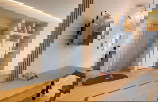 Foto 42 - Esplanade Apartments