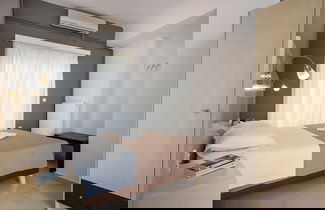 Foto 8 - Esplanade Apartments