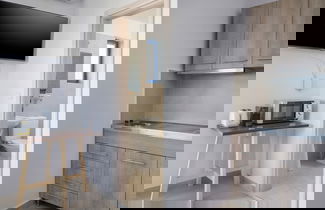 Foto 69 - Esplanade Apartments