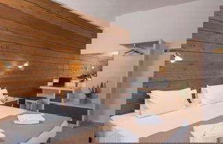 Foto 45 - Esplanade Apartments