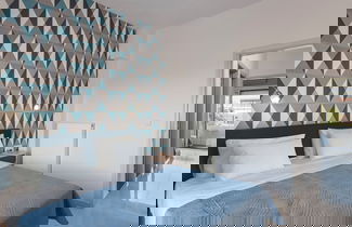 Foto 19 - Esplanade Apartments